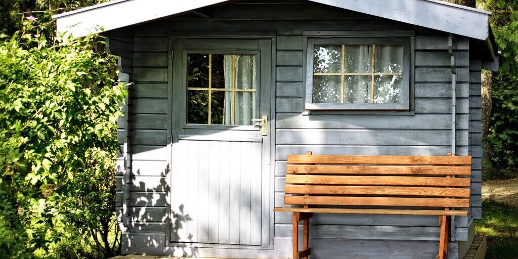 garden-shed-g4666213eb_1280